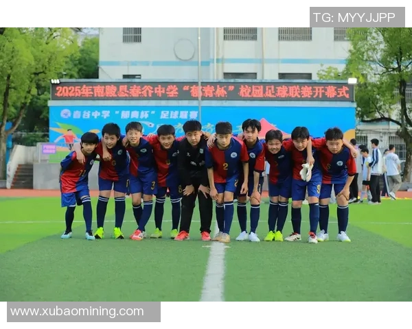 宿舍足球热潮：青春拼搏与友谊的完美结合在校园生活中的重要意义