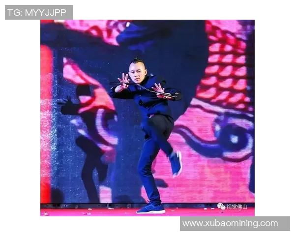 广场舞热潮席卷足球场引发争议与讨论的背后故事